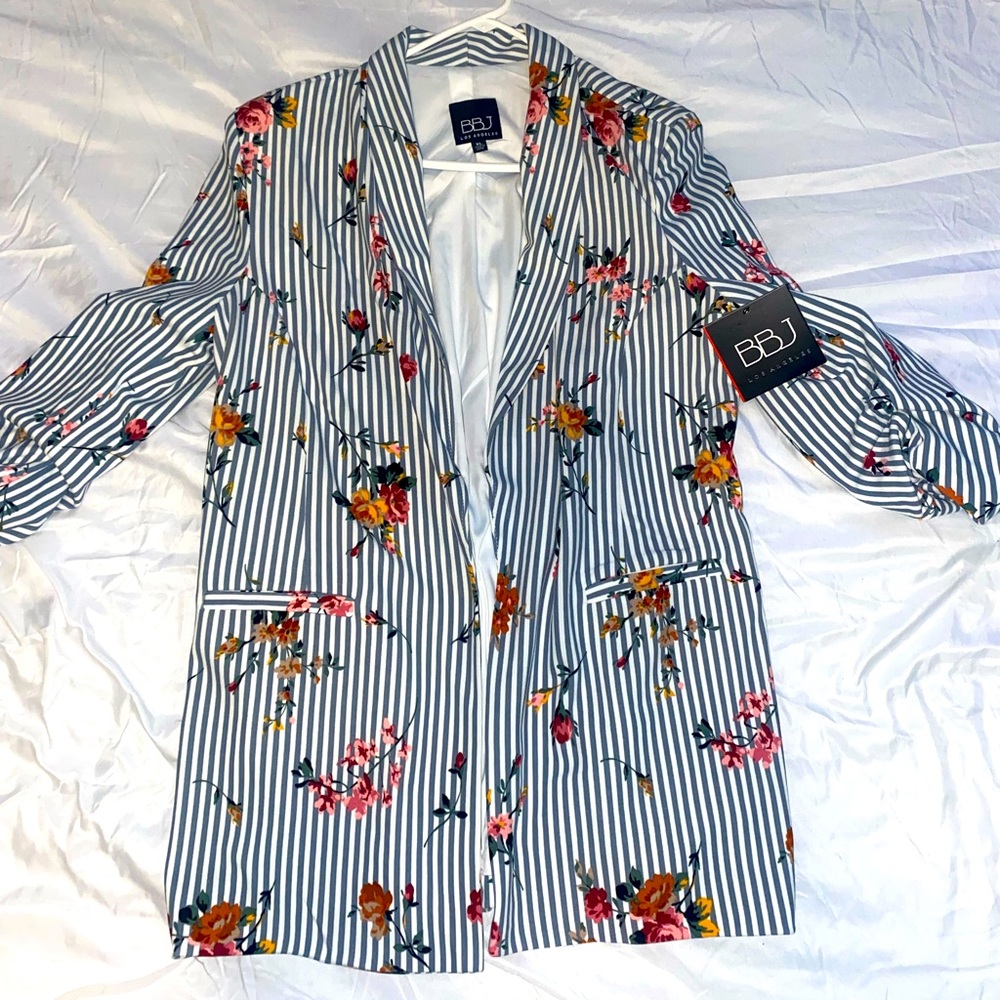Women's 3/4 Ruched Sleeve Lightweight Work Office Blazer Jacket